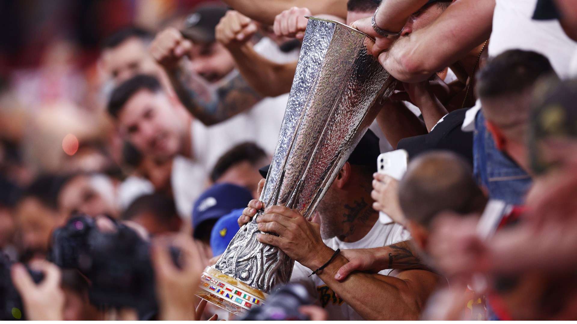 为球迷带来 为球迷带来